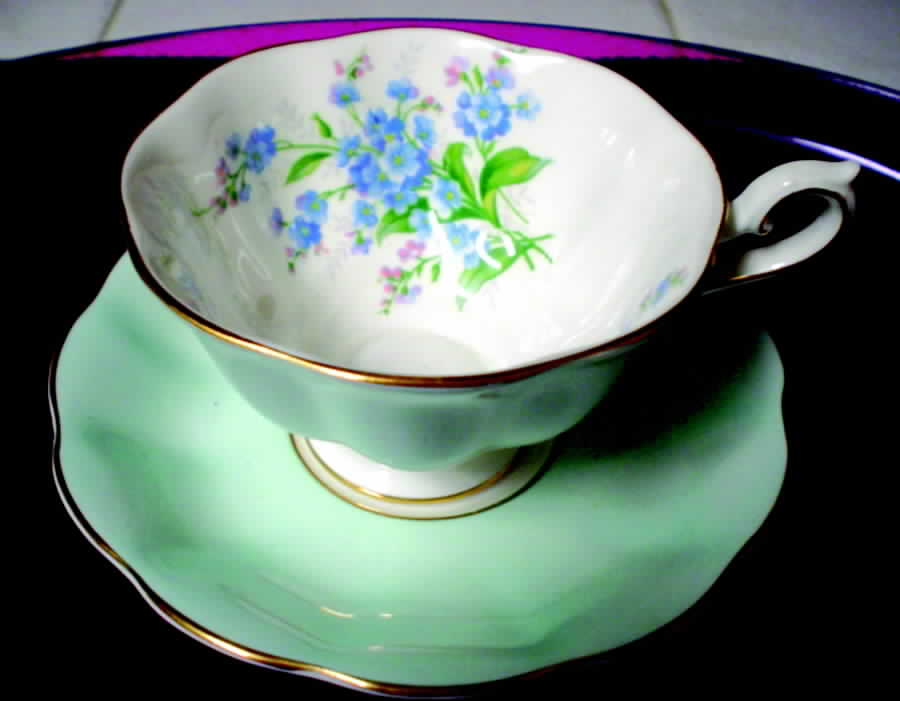 ROA143 Footed Cup & Saucer Set by Royal Albert-1