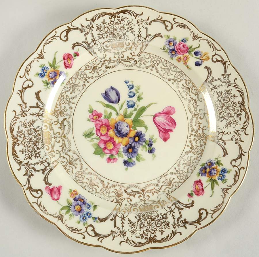 ROB330 Dinner Plate by Royal Bayreuth-1
