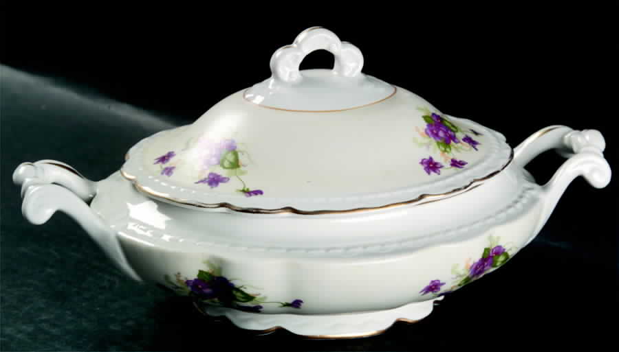ROJ199 Oval Covered Vegetable by Royal Jackson-1