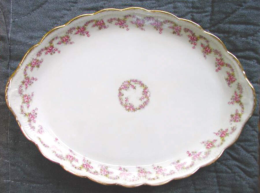 RVI2 14" Oval Serving Platter by Royal Vienna (Austria-Poland)-1