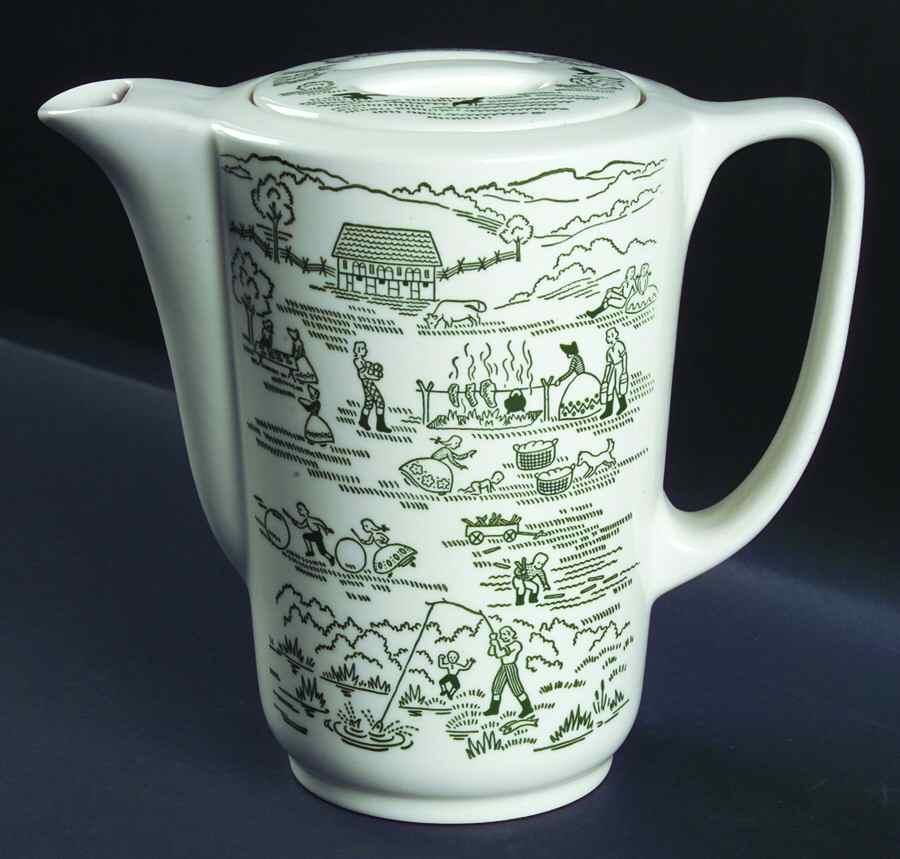 Wayne County Coffee Pot & Lid by Royal (USA)-1