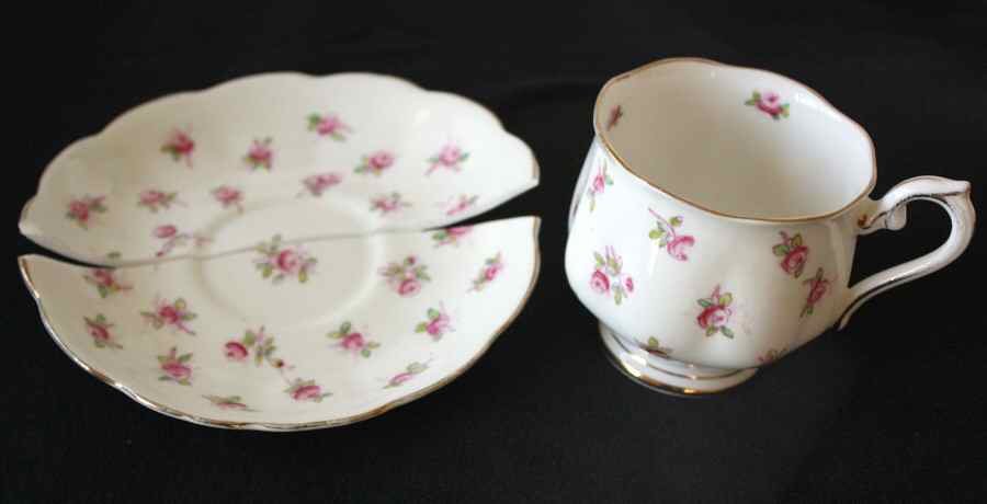 5237 Footed Cup & Saucer Set by Royal Albert-1