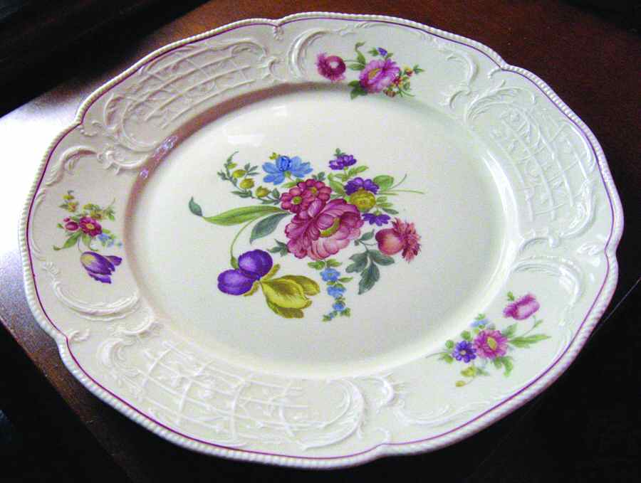 R1466 Dinner Plate by Rosenthal - Continental-1