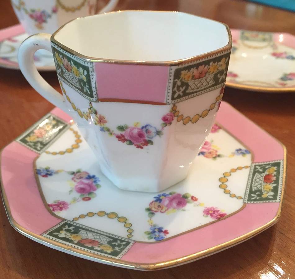 H212 Flat Demitasse Cup & Saucer Set by Royal Doulton-1