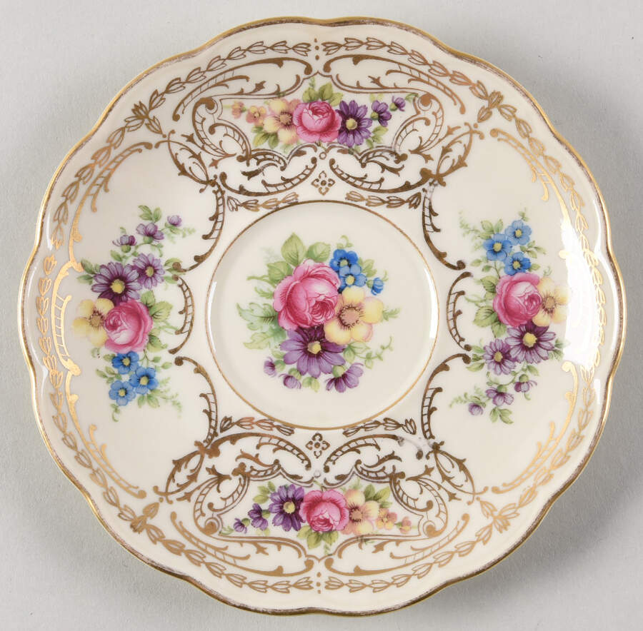 7794 Saucer by Royal Bayreuth-1
