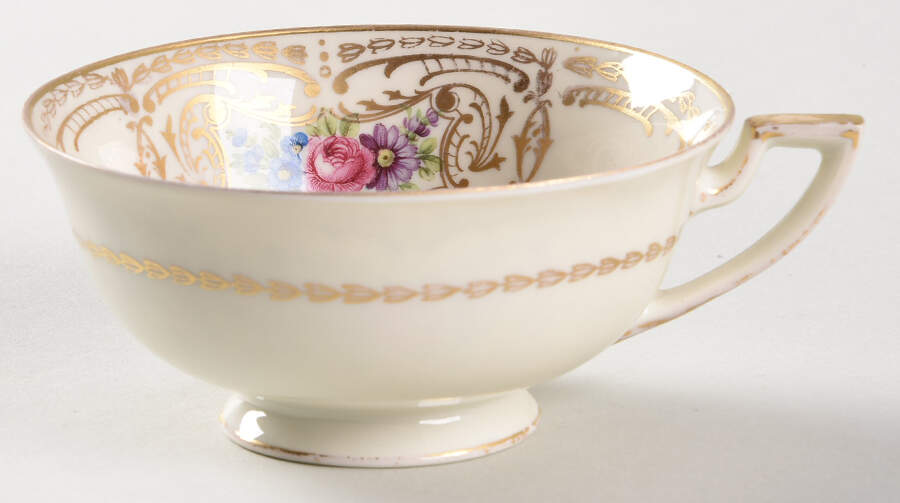 7794 Footed Cup by Royal Bayreuth-1