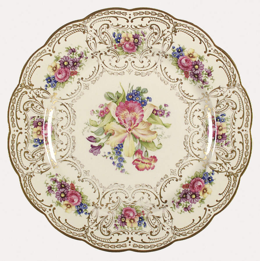 7794 Dinner Plate by Royal Bayreuth-1