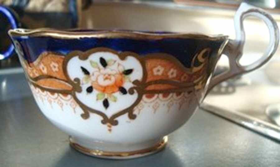 6573 Footed Cup by Royal Albert-1