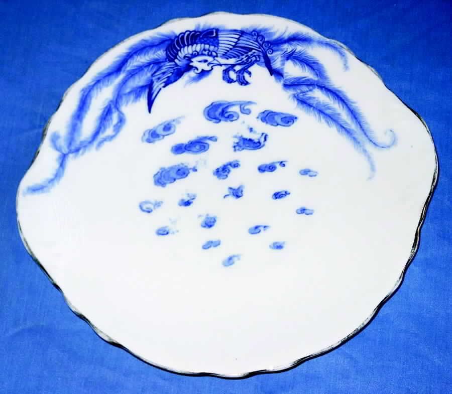 RD204 Handled Cake Plate by Royal Doulton-1