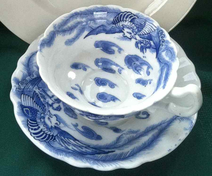 RD204 Footed Cup & Saucer Set by Royal Doulton-1