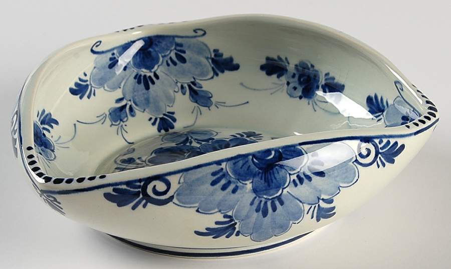 Delfts Blauw Bon Bon by Regina (Holland)-1