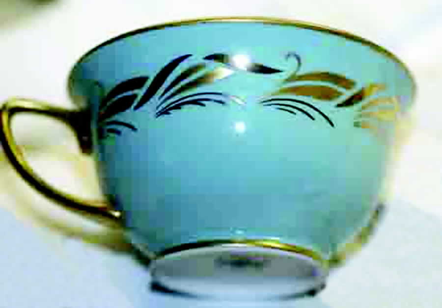 ROJ202 Footed Cup by Royal Jackson-1