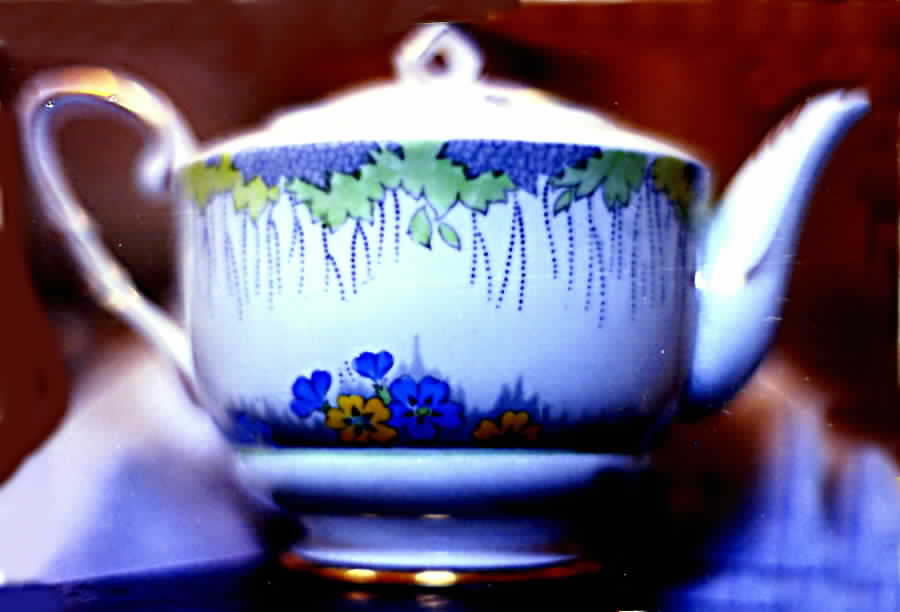 RST101 Teapot & Lid by Royal Stafford-1