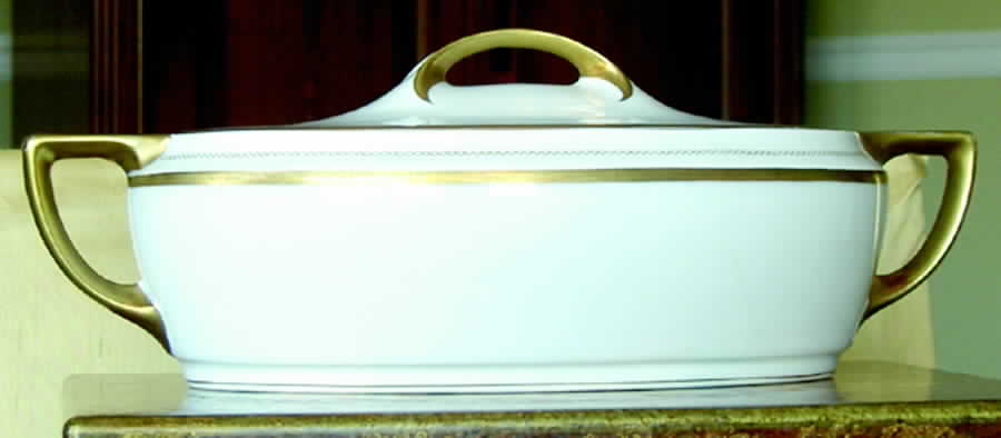 305 (Hortense) Oval Covered Vegetable by Rosenthal - Continental-1