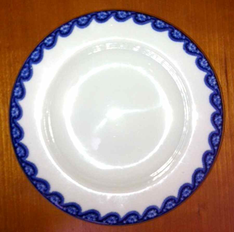 Xy7132 Dinner Plate by Royal Worcester-1