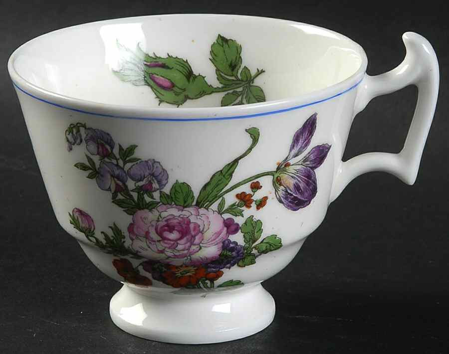 E8078 Footed Cup by Royal Doulton-1