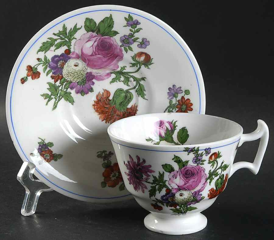 E8078 Footed Cup & Saucer Set by Royal Doulton-1