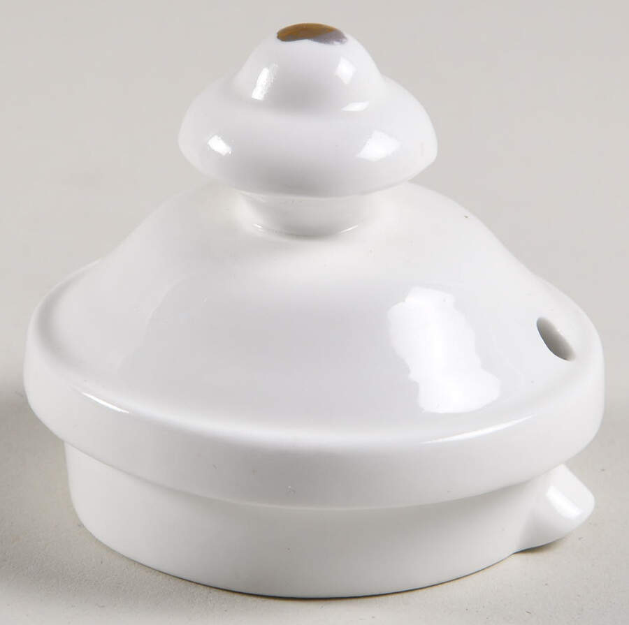 Tara Brooch (Smooth) Lid for Teapot by Royal Tara-1