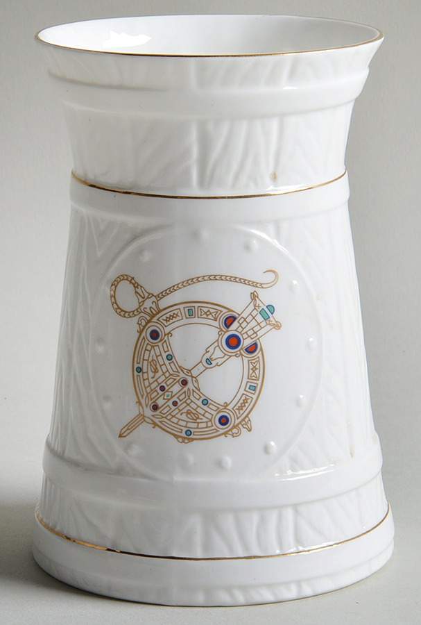 Tara Brooch (Smooth) 5" Vase by Royal Tara-1