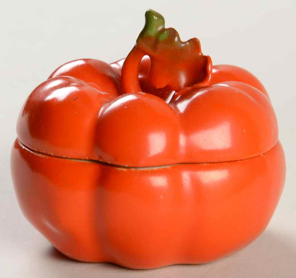 Tomato Small Bowl & Lid by Royal Bayreuth-1