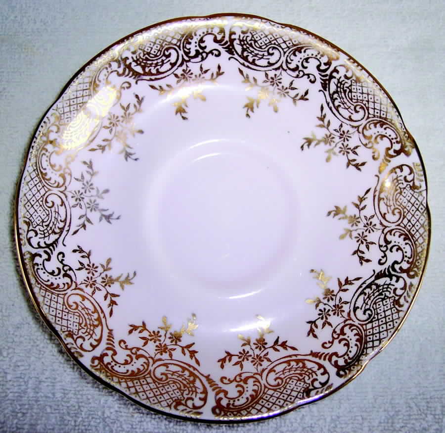 894 Saucer by Royal Standard-1