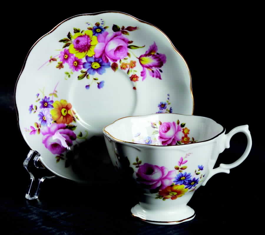 ROA161 Footed Cup & Saucer Set by Royal Albert-1