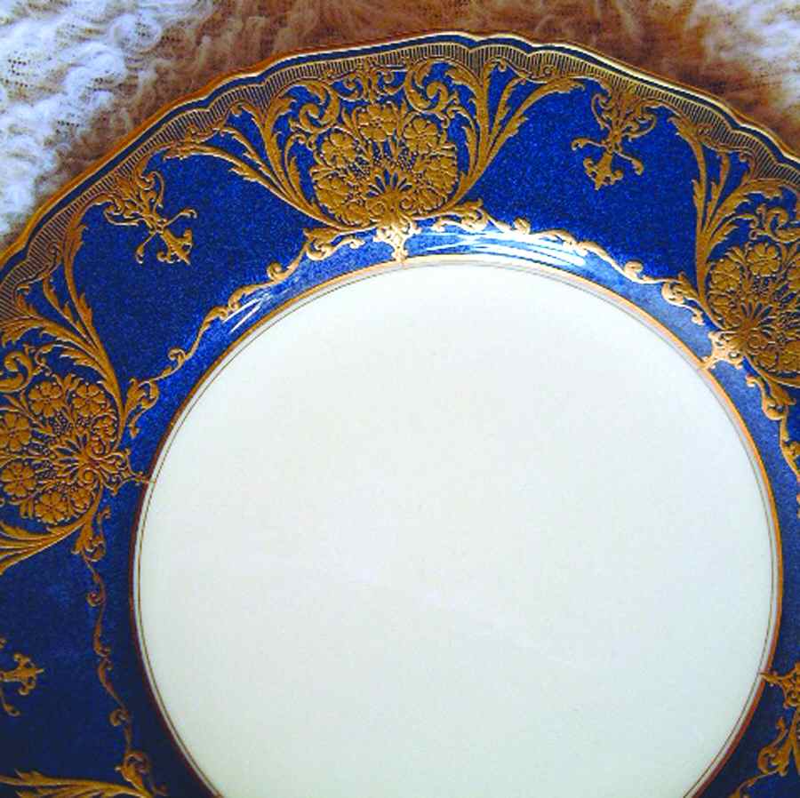 C2380 Dinner Plate by Royal Worcester-1