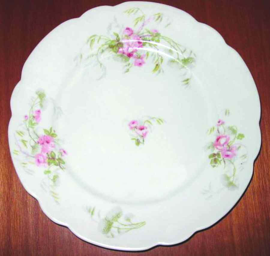 RDN133 Dinner Plate by M Redon-1