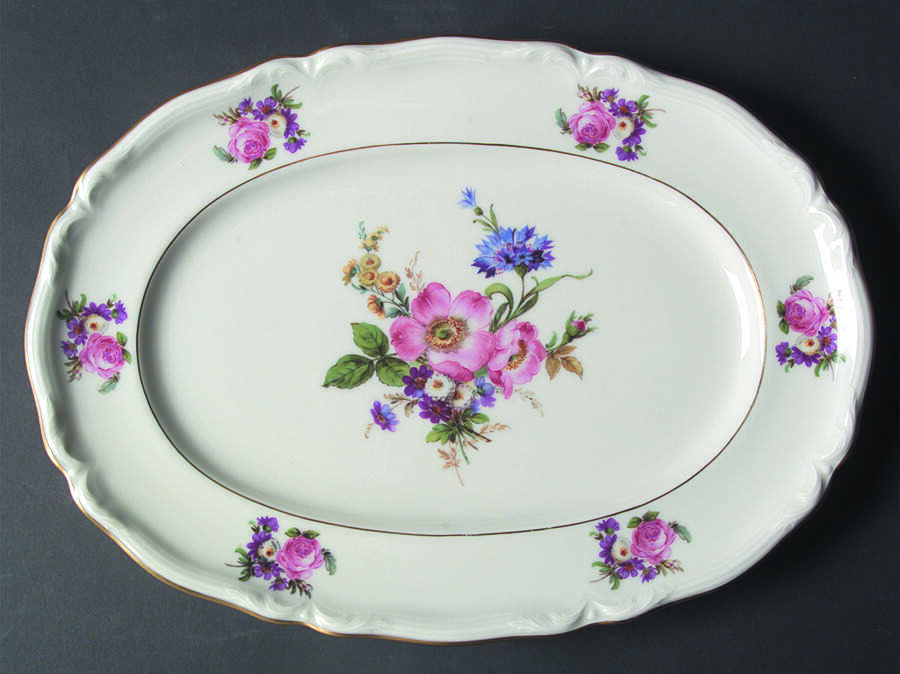 Patricia White 11" Oval Serving Platter by Royal York (Germany)-1