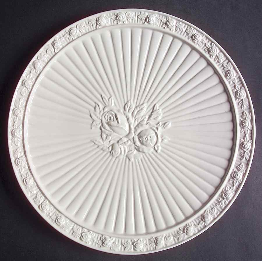 Old Country Roses (English Buffet Collection) 12" Chop Plate (Round Platter) by Royal Albert-1