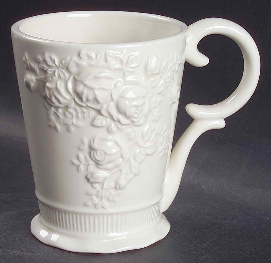 Old Country Roses (English Buffet Collection) Mug by Royal Albert-1