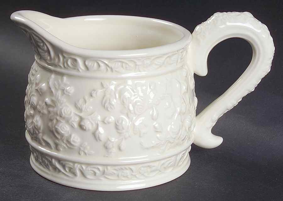 Old Country Roses (English Buffet Collection) Creamer by Royal Albert-1