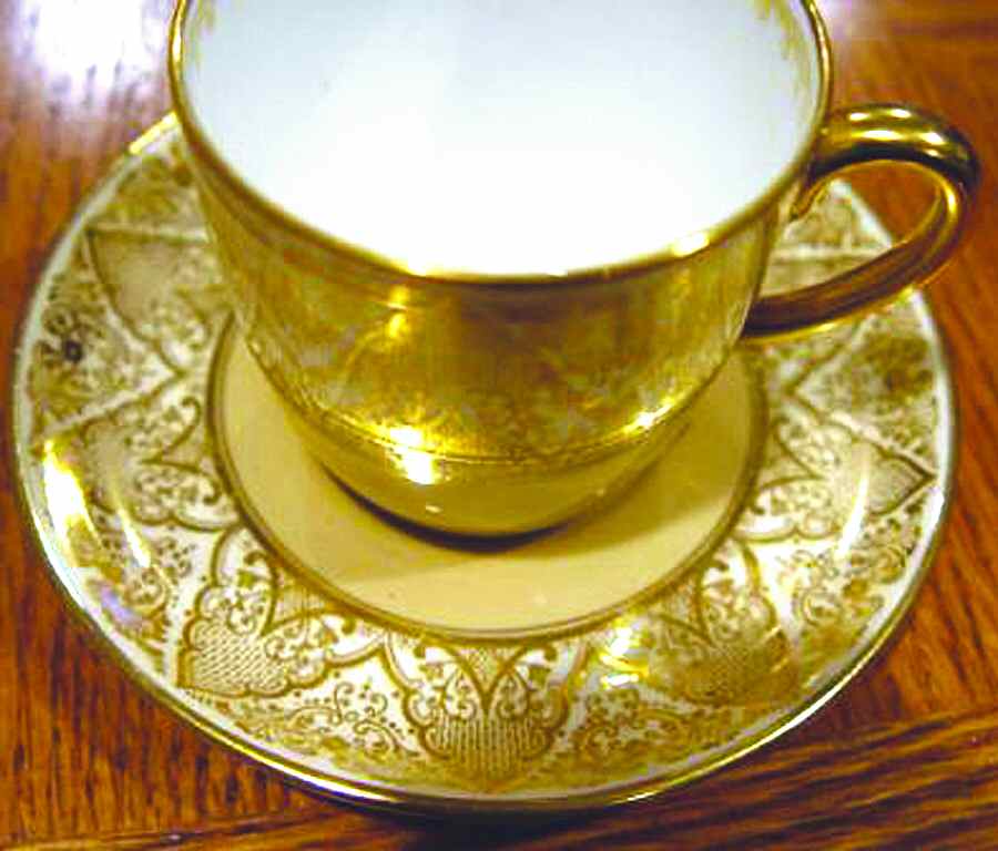 T3694 Flat Cup & Saucer Set by Royal Cauldon-1