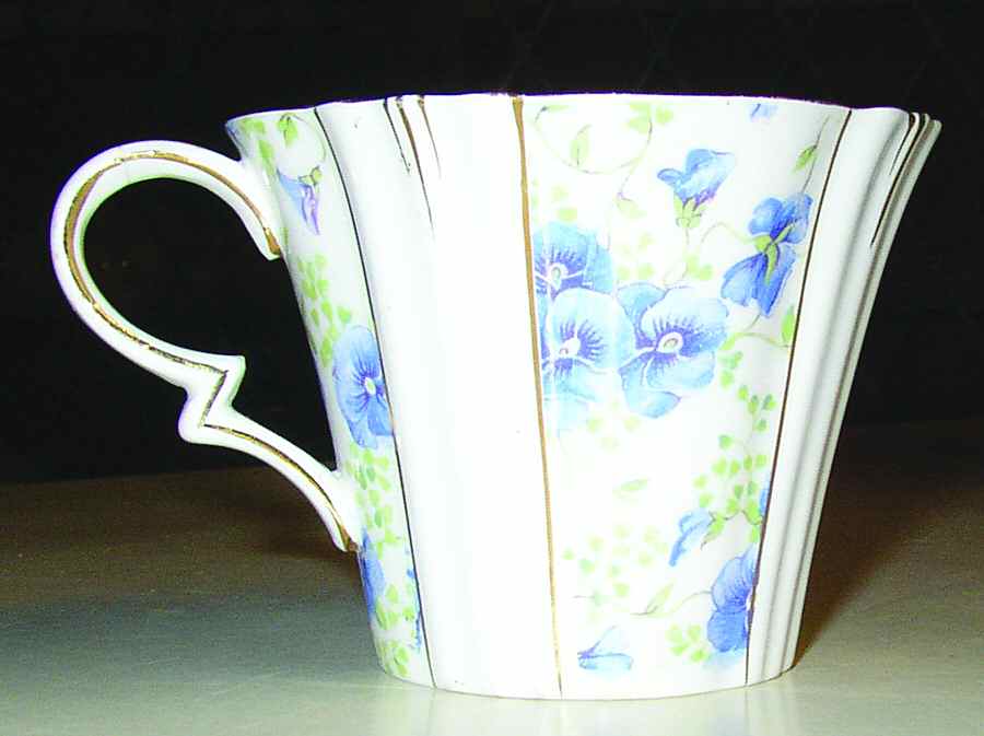 9768 Flat Cup by Royal Albert-1