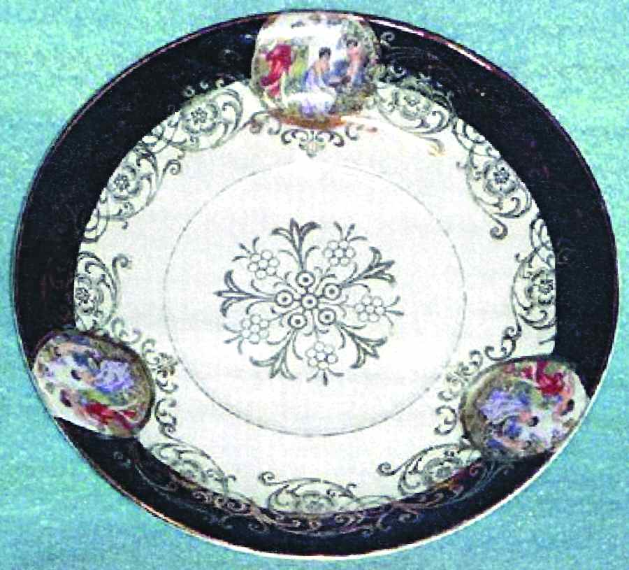 RYH5 Saucer by Royal Halsey-1