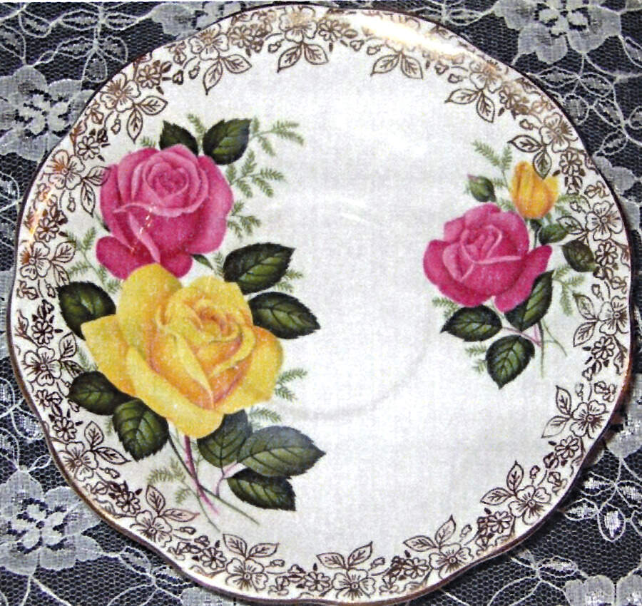 ROA165 Saucer by Royal Albert-1