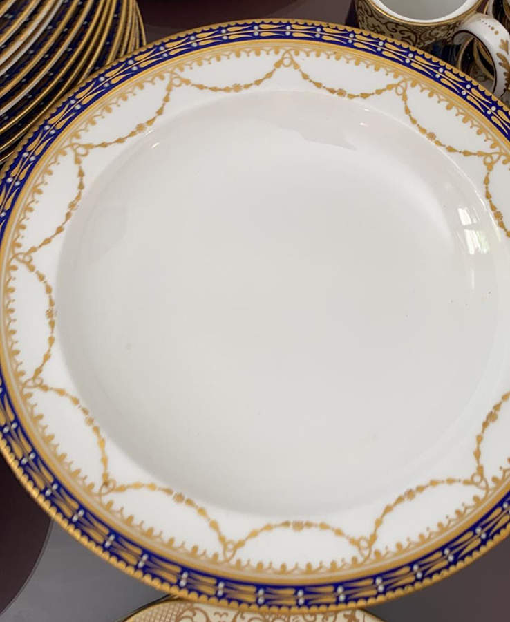 690 Dinner Plate by Royal Crown Derby-1