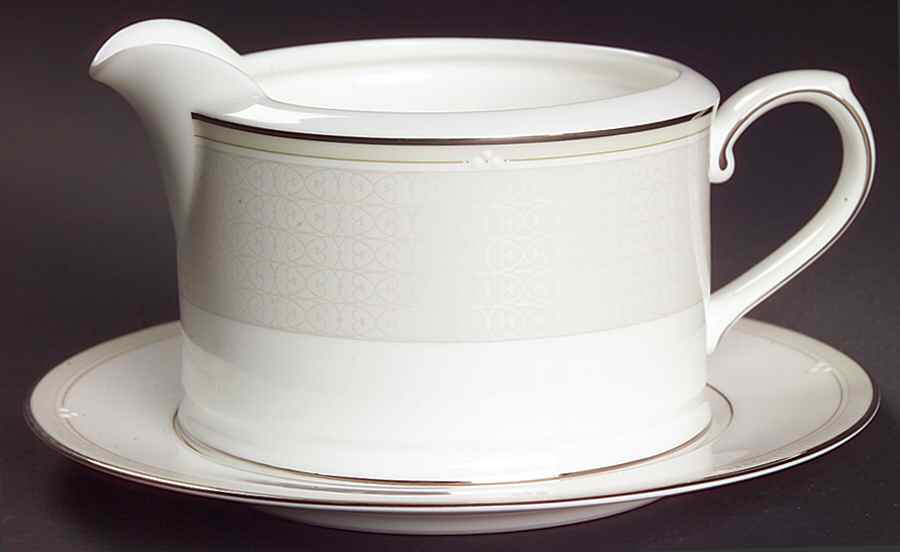 Melrose Gravy Boat & Underplate by Royal Doulton-1