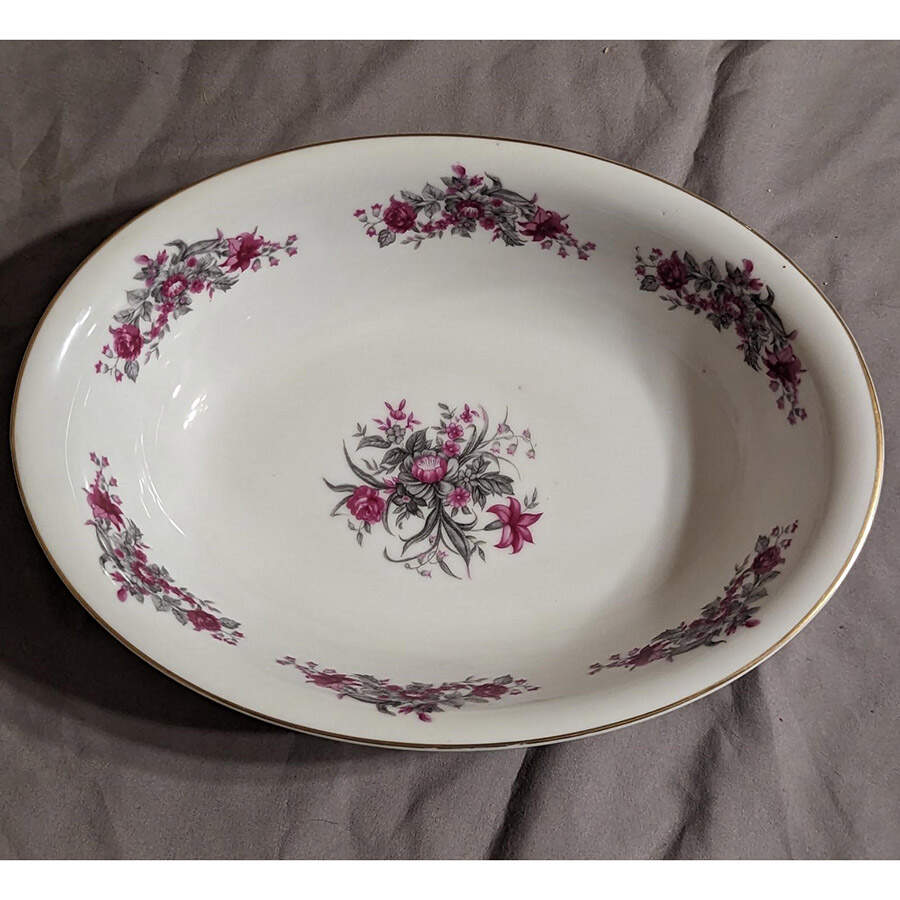 Claremont 10" Oval Vegetable Bowl by Roberts-1