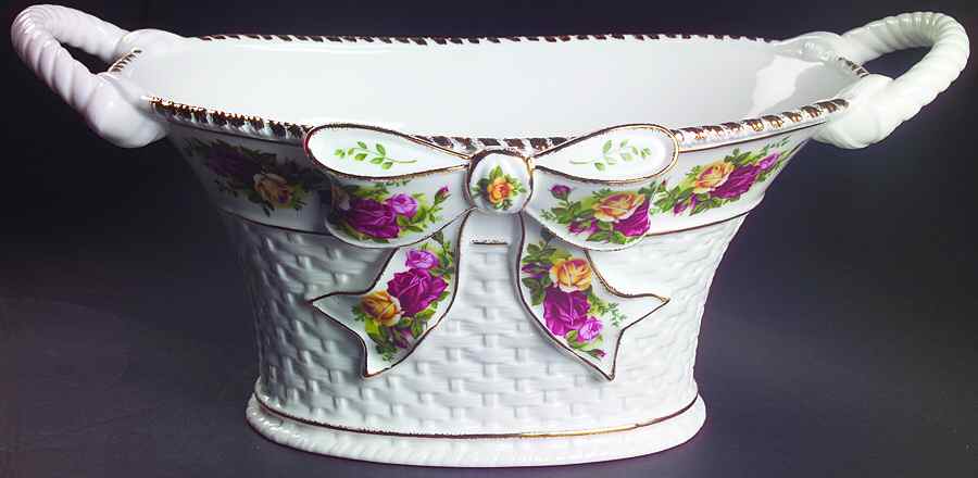 Old Country Roses Centerpiece Basket by Royal Albert-1