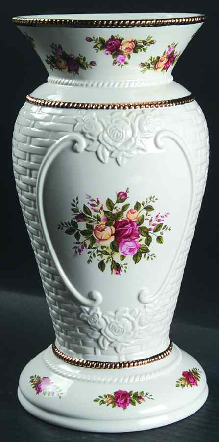 Old Country Roses 12" Cameo Vase by Royal Albert-1