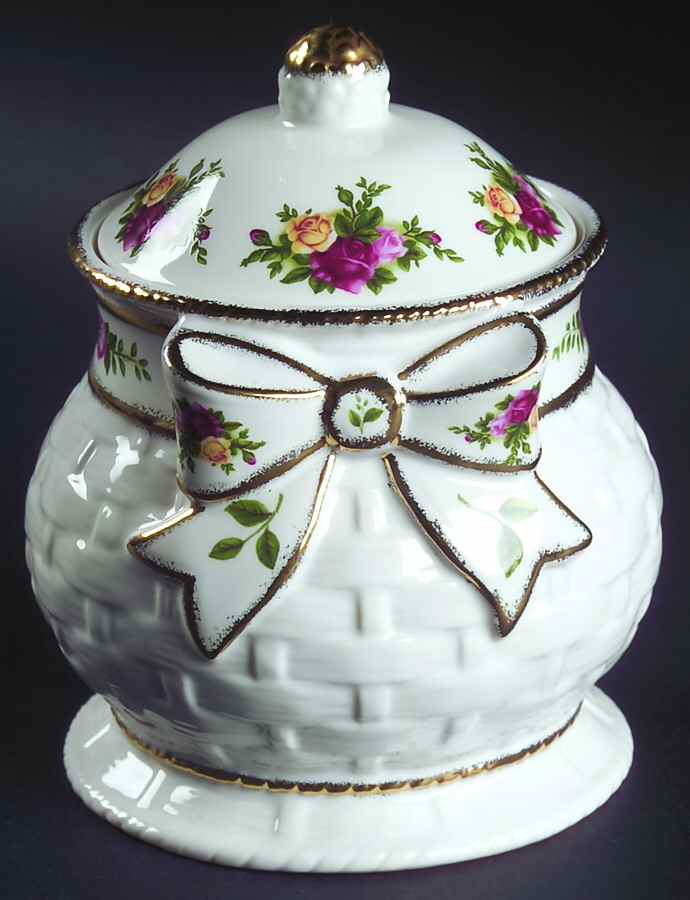 Old Country Roses Sugar Bowl & Lid by Royal Albert-1