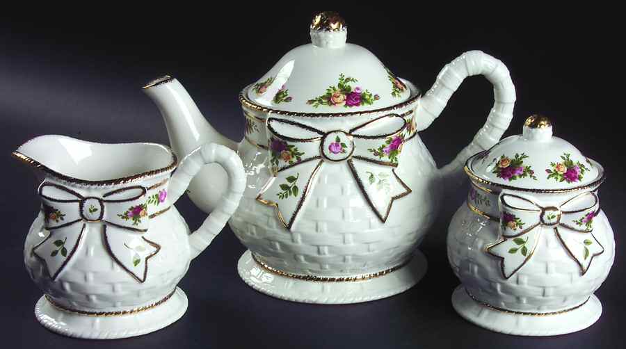 Old Country Roses (5pc) Tea Set (Teapot, Creamer & Sugar Bowl w/Lid by Royal Albert-1