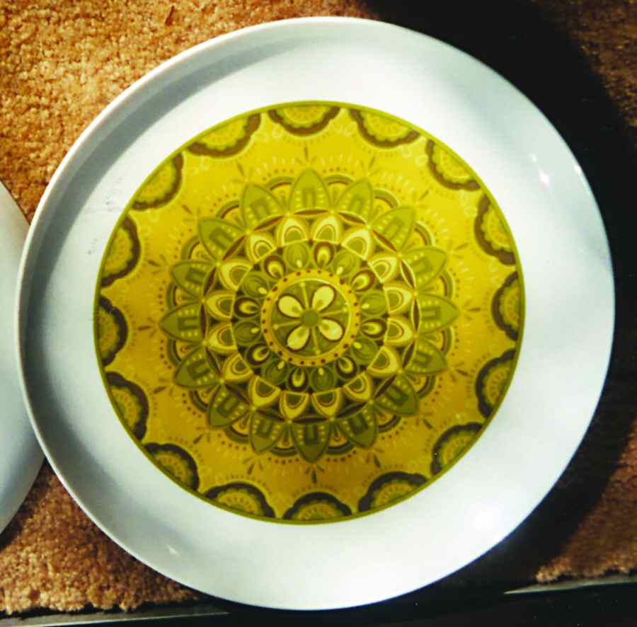 Granada Dinner Plate by Royal Prestige-1