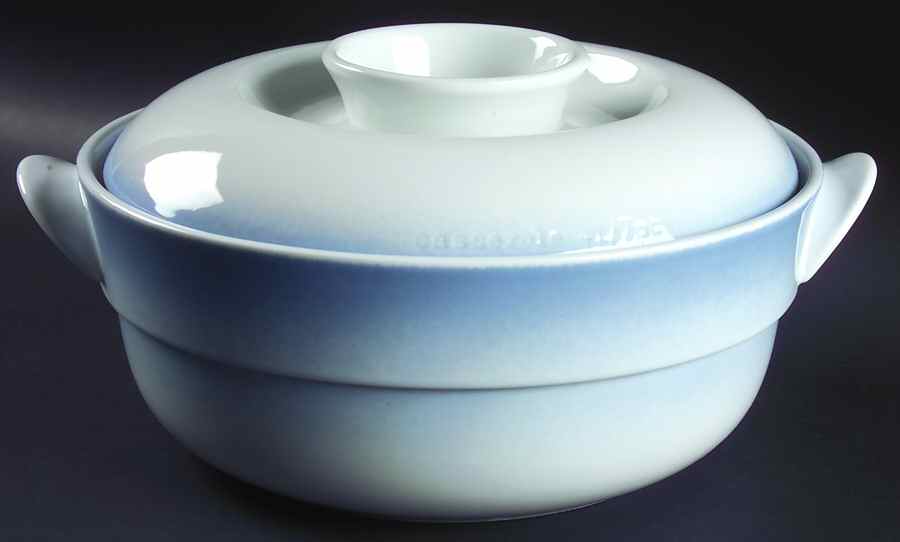 Vintage Chic 3 Quart Round Covered Casserole by Royal Worcester-1
