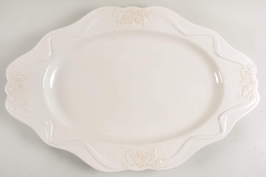Hera 22" Oval Serving Platter by Roscher & Co-1