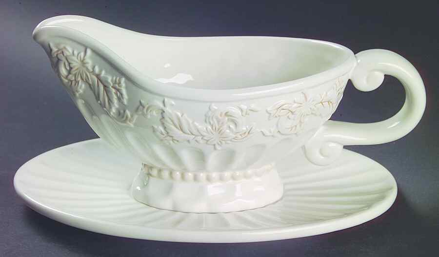 Hera Gravy Boat & Underplate by Roscher & Co-1