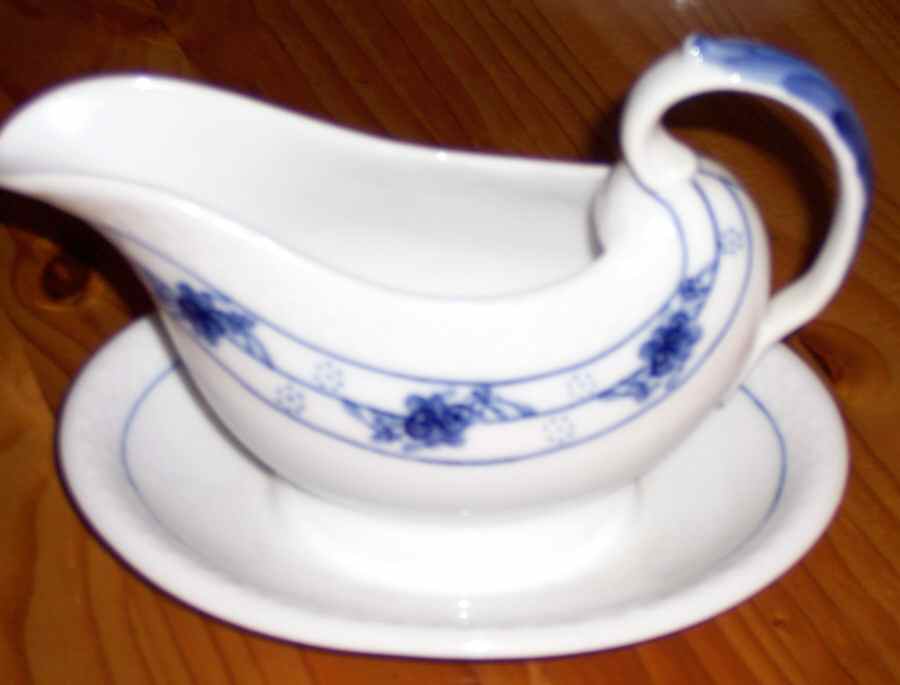 408 Gravy Boat & Underplate by Royal Copenhagen-1