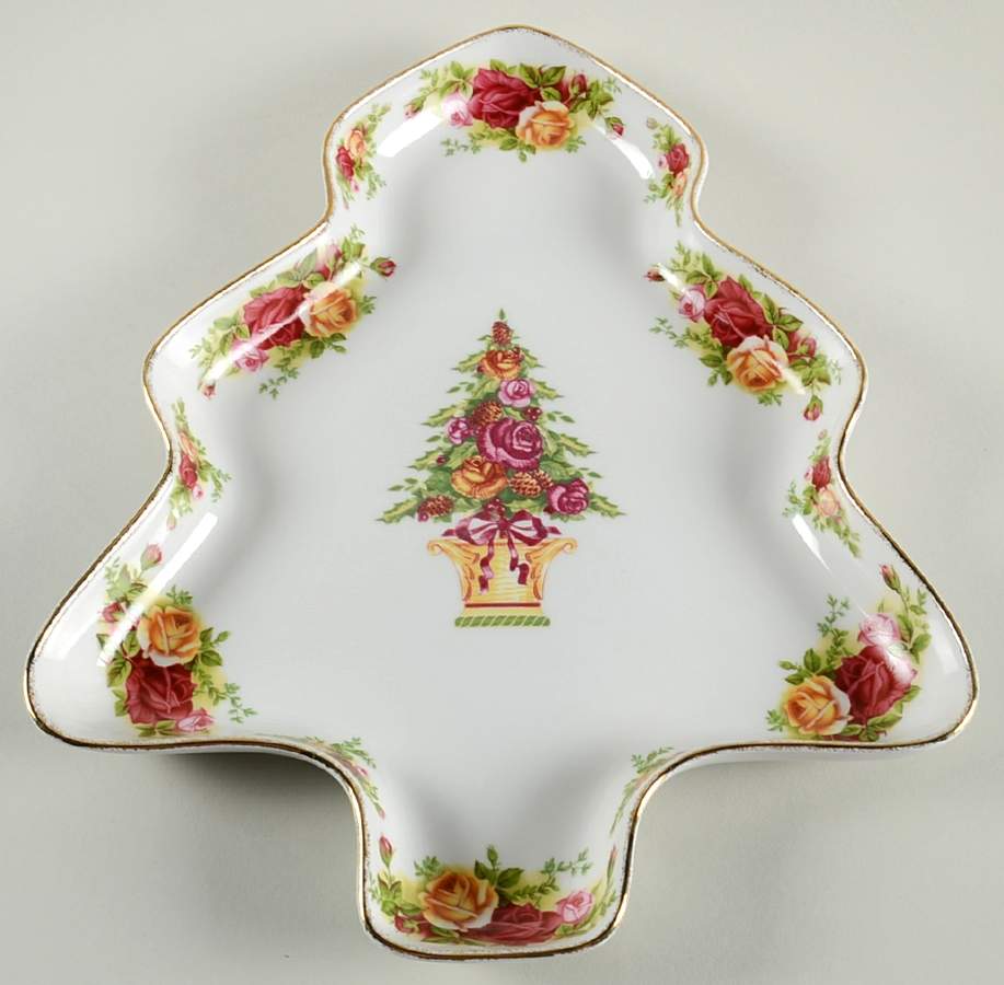 Old Country Roses (Holiday Giftware) Large Tree Shaped Dish by Royal Albert-1