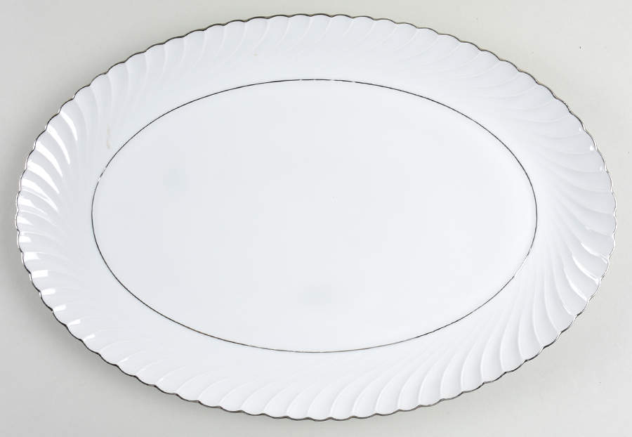 ROB349 15" Oval Serving Platter by Royal Bayreuth-1